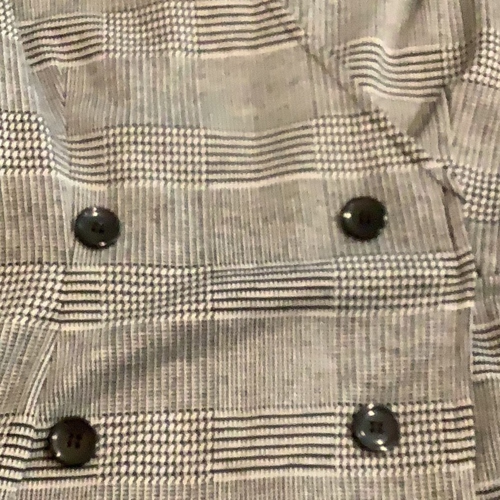Divided Romper - Picture 5 of 5